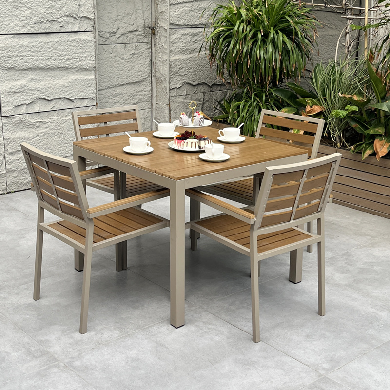 Живот на отвореном у успону — Ленатеес лансира нову колекцију софа од ужета за префињено искуство на отвореном