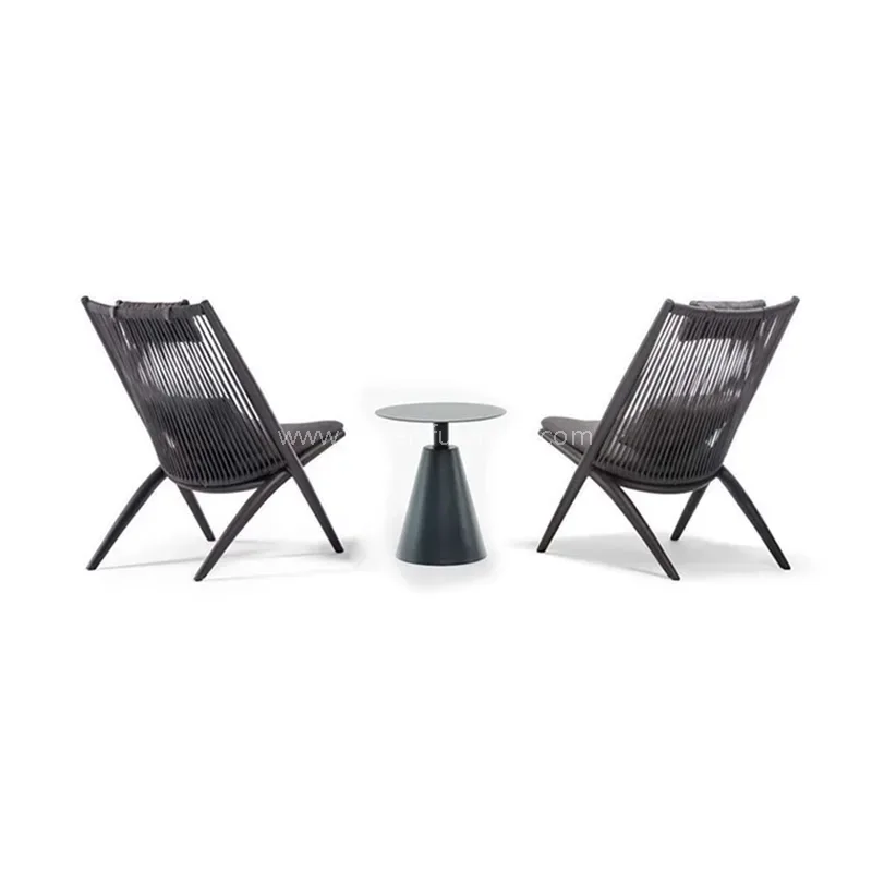 Савремени једноставни спољашњи ткани балкон