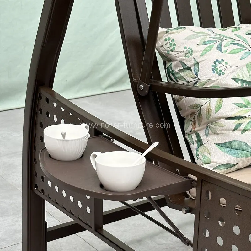 Отворени алуминијум замах са соларним светлима